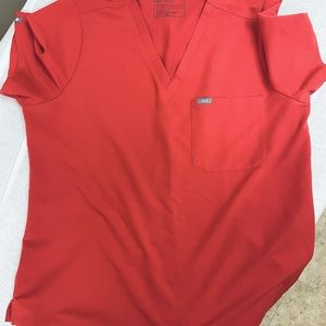 Figs scrubs Clay Catarina